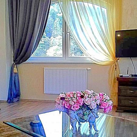 Lyra Apartments Карлови Вари Екстериор снимка