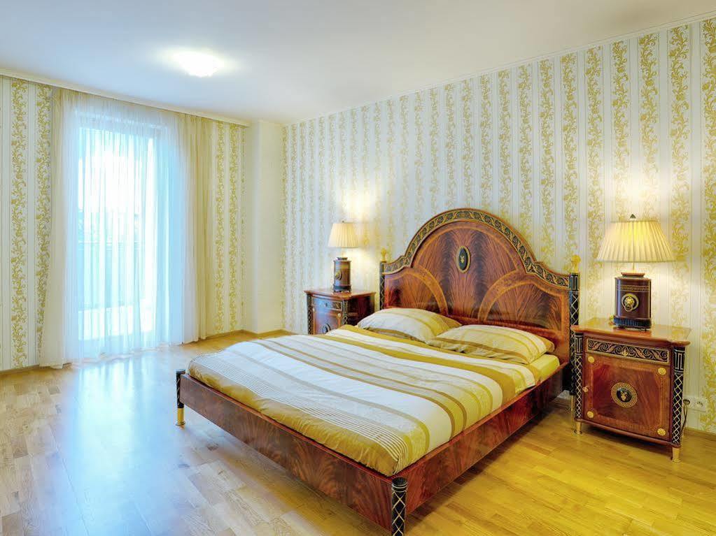 Lyra Apartments Карлови Вари Екстериор снимка